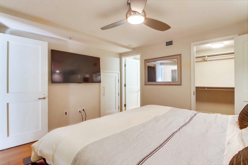 Virtual tour photo 25 of 38 for 700 W E St