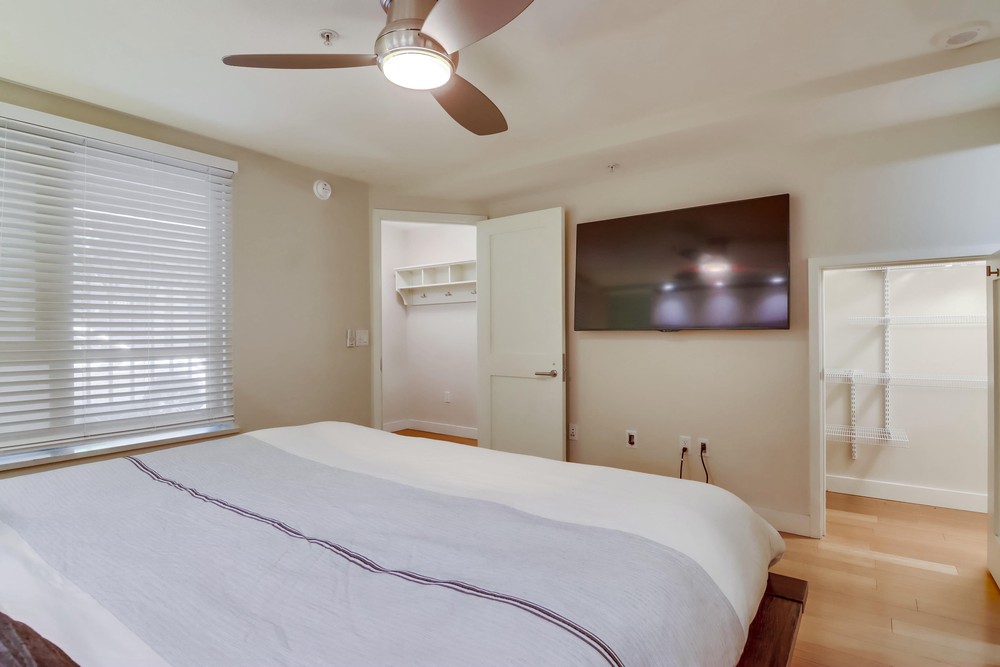 Virtual tour photo 27 of 38 for 700 W E St
