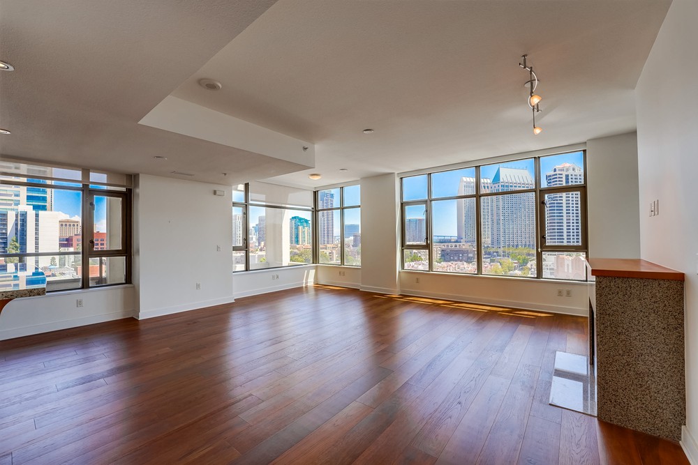 Virtual tour photo 13 of 65 for 700 W E St UNIT 1006