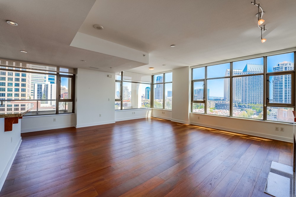 Virtual tour photo 14 of 65 for 700 W E St UNIT 1006