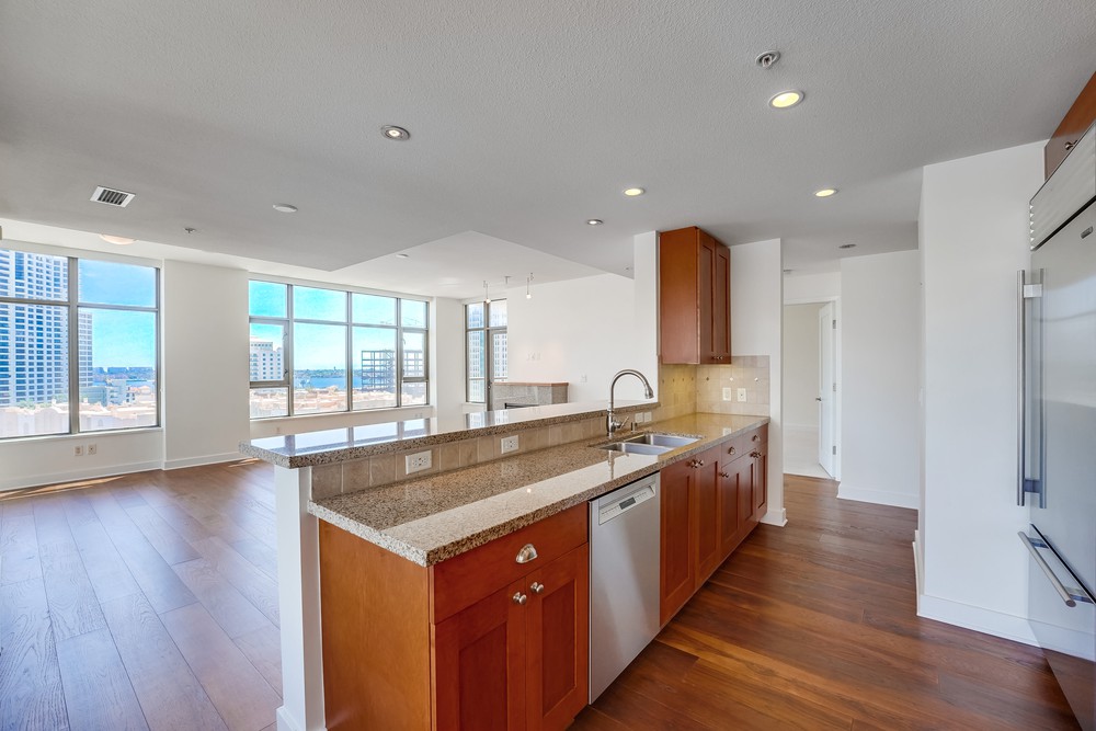 Virtual tour photo 30 of 65 for 700 W E St UNIT 1006