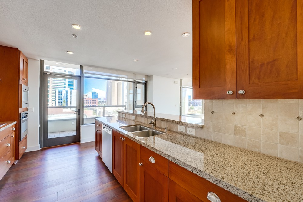 Virtual tour photo 31 of 65 for 700 W E St UNIT 1006