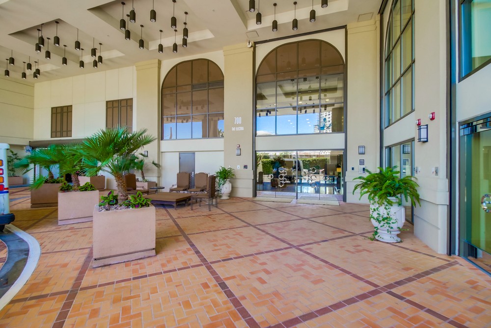 Virtual tour photo 47 of 46 for 700 W E ST UNIT 1703