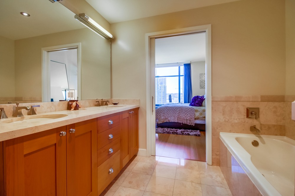 Virtual tour photo 28 of 46 for 700 W E ST UNIT 1703