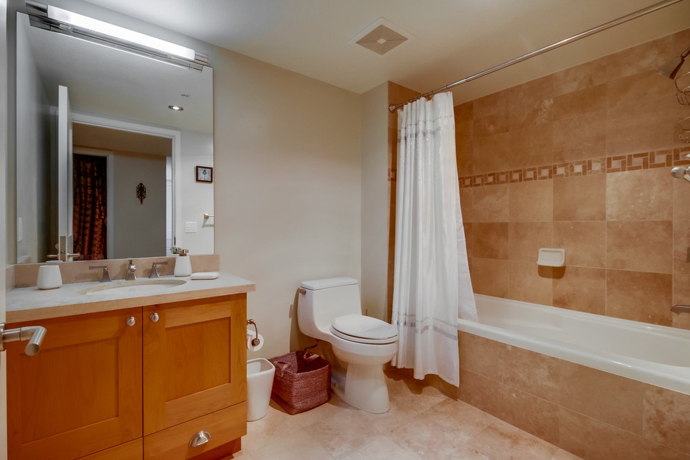 Virtual tour photo 31 of 46 for 700 W E ST UNIT 1703