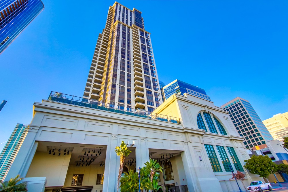 Virtual tour photo 1 of 47 for 700 W E St UNIT 3401