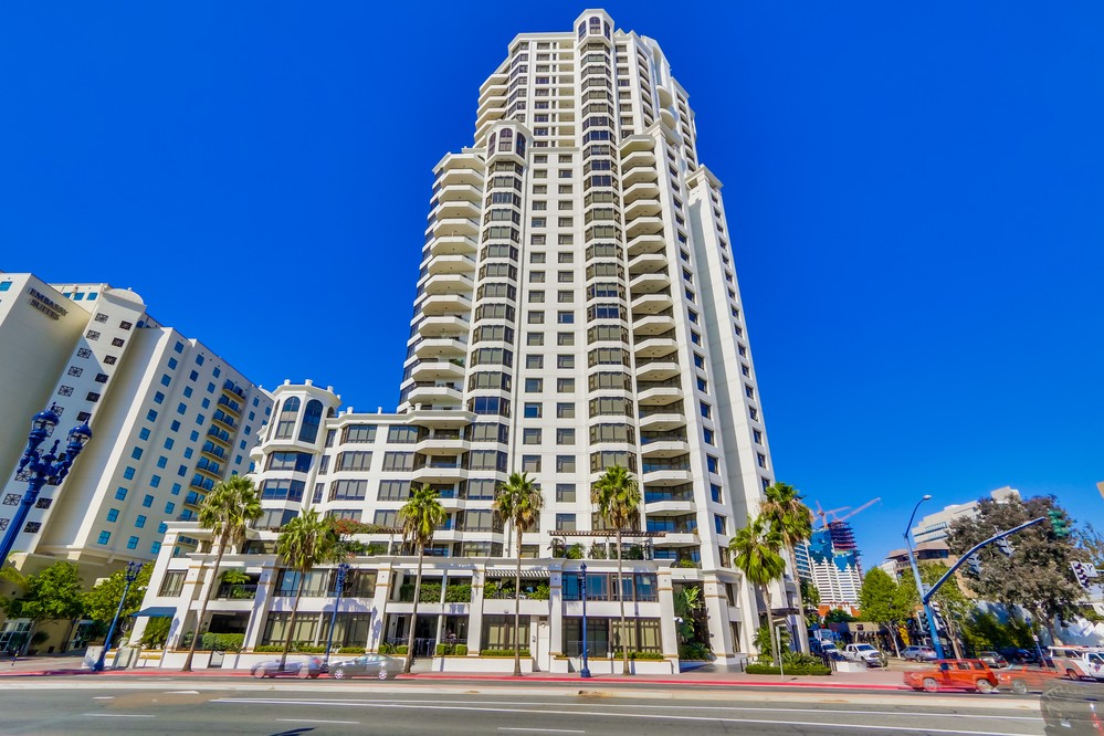 Virtual tour photo 51 of 82 for 700 W Harbor Dr #1406