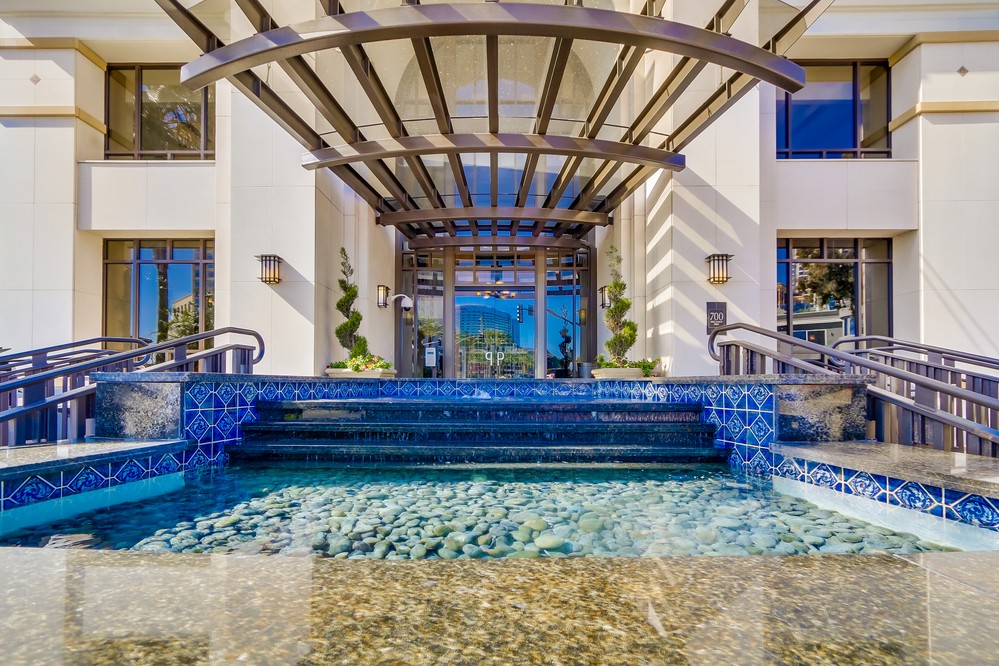 Virtual tour photo 53 of 82 for 700 W Harbor Dr #1406