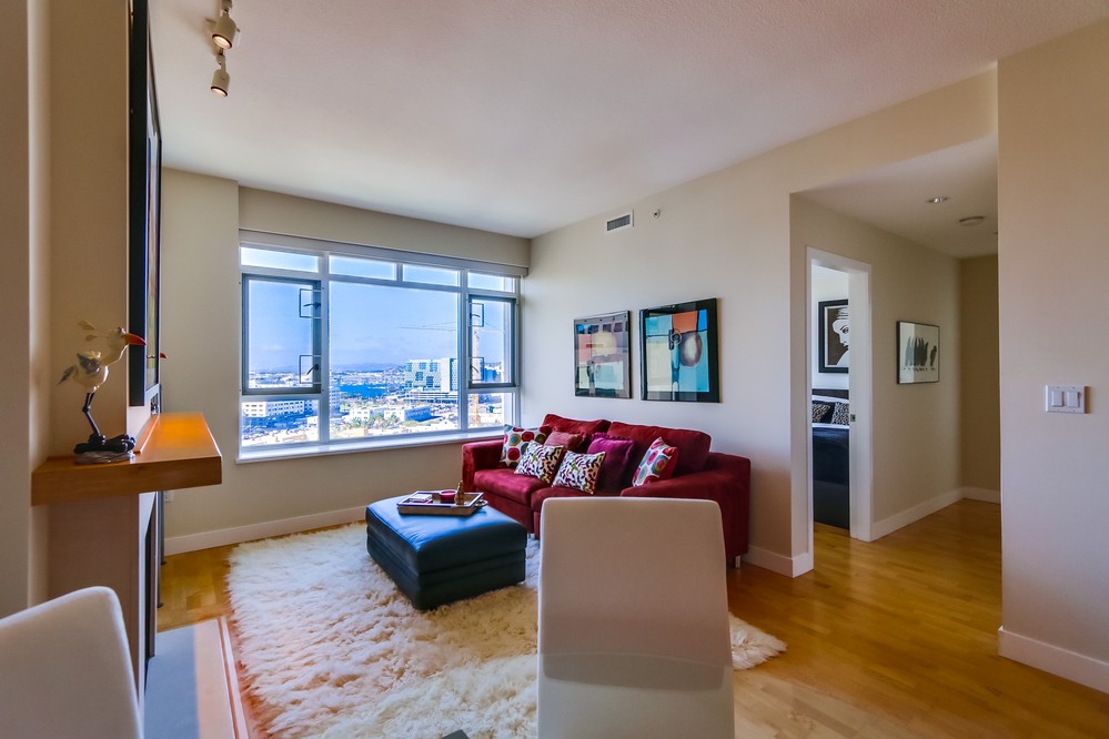 Virtual tour photo 7 of 82 for 700 W Harbor Dr #1406