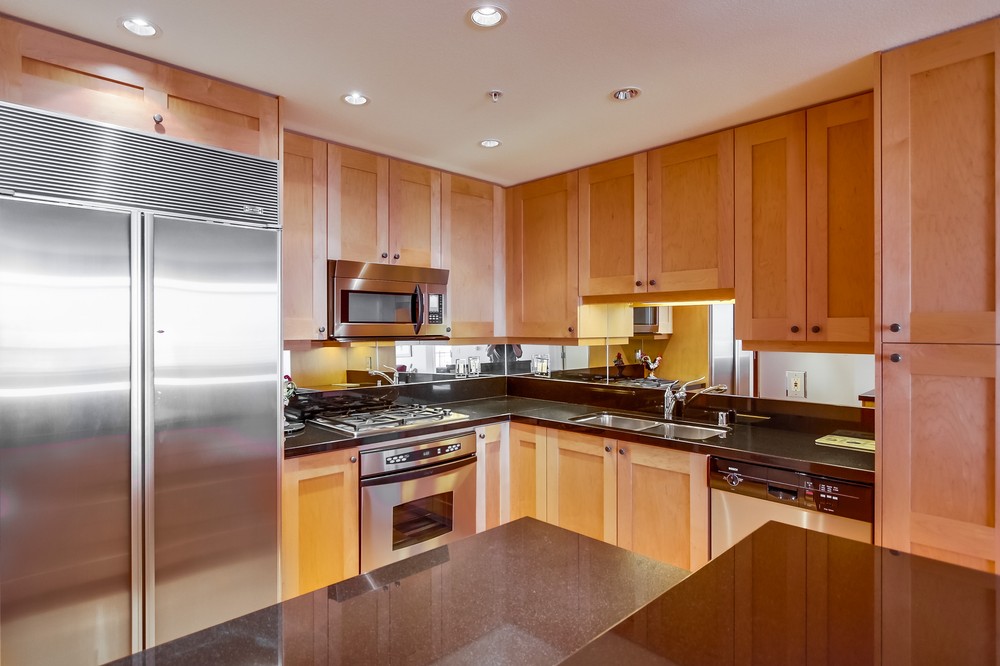 Virtual tour photo 8 of 82 for 700 W Harbor Dr #1406