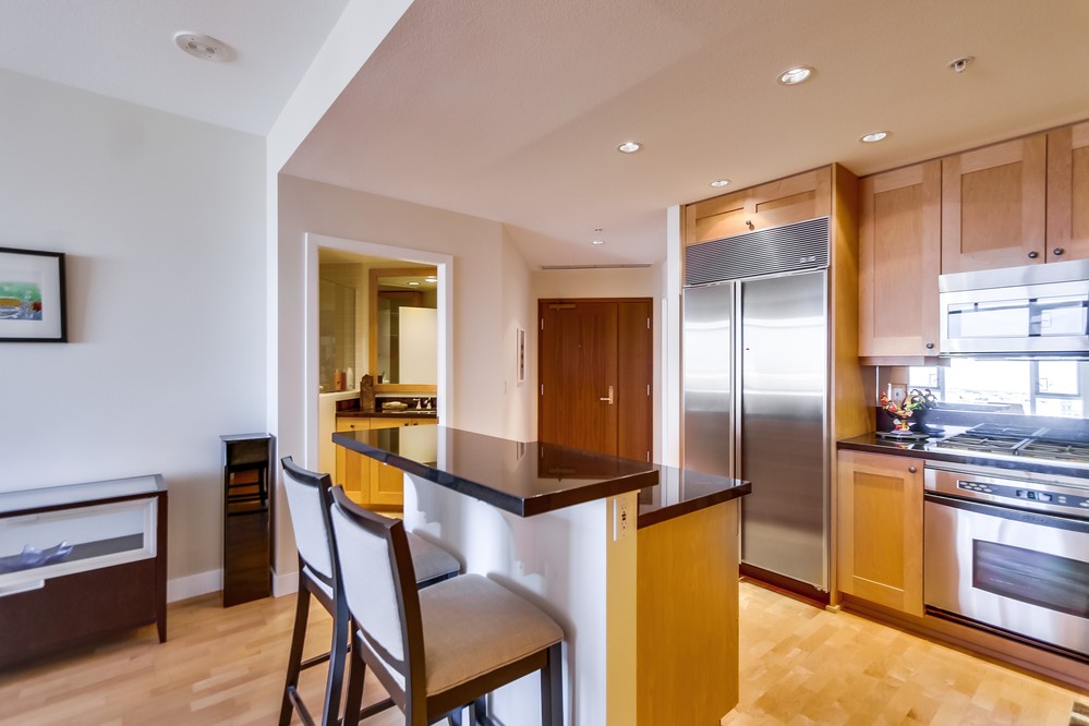 Virtual tour photo 9 of 82 for 700 W Harbor Dr #1406