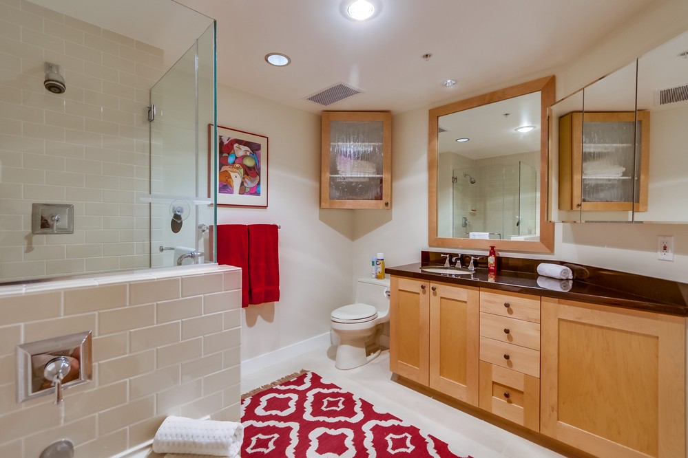 Virtual tour photo 27 of 82 for 700 W Harbor Dr #1406
