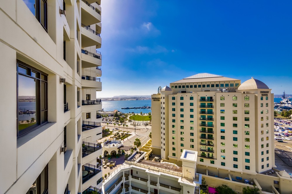 Virtual tour photo 35 of 82 for 700 W Harbor Dr #1406