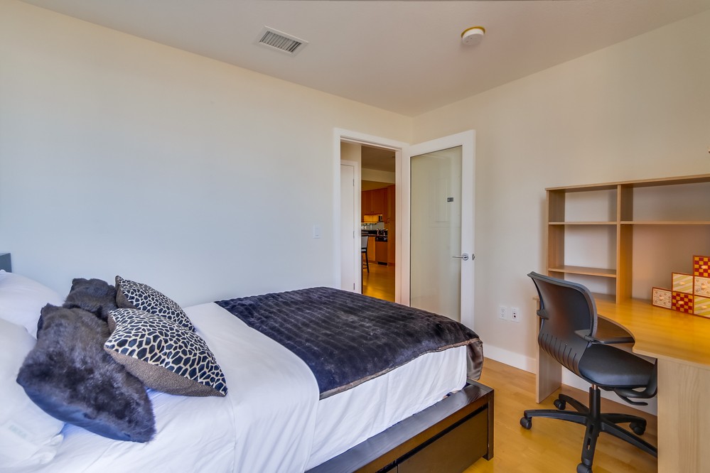 Virtual tour photo 44 of 82 for 700 W Harbor Dr #1406