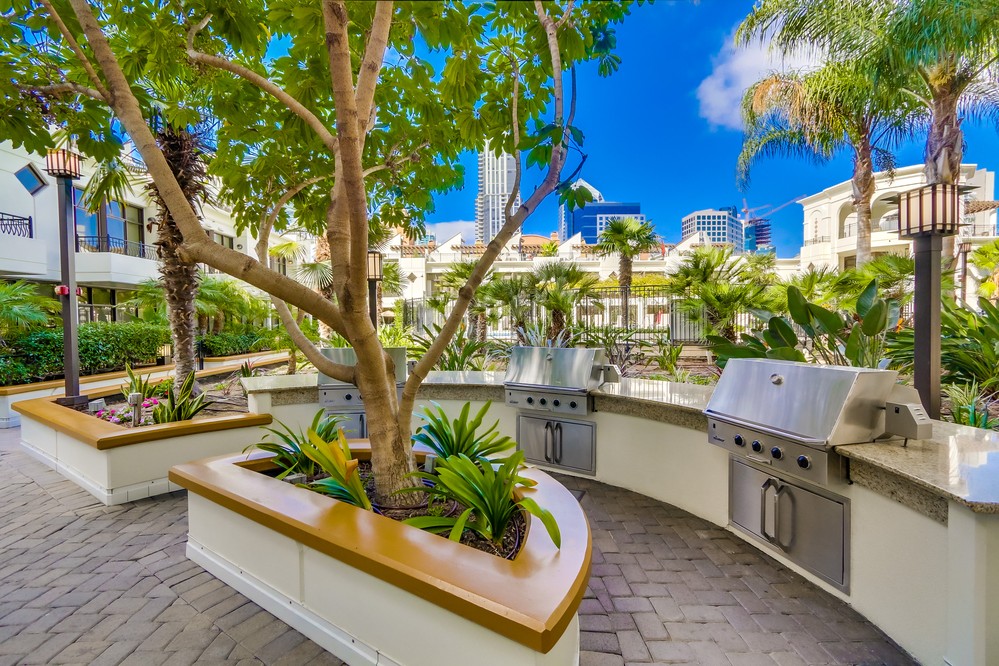 Virtual tour photo 75 of 82 for 700 W Harbor Dr #1406