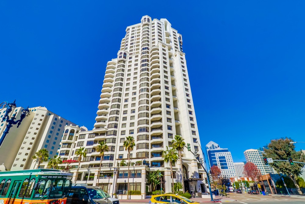 Virtual tour photo 3 of 61 for 700 W Harbor Dr UNIT 1505
