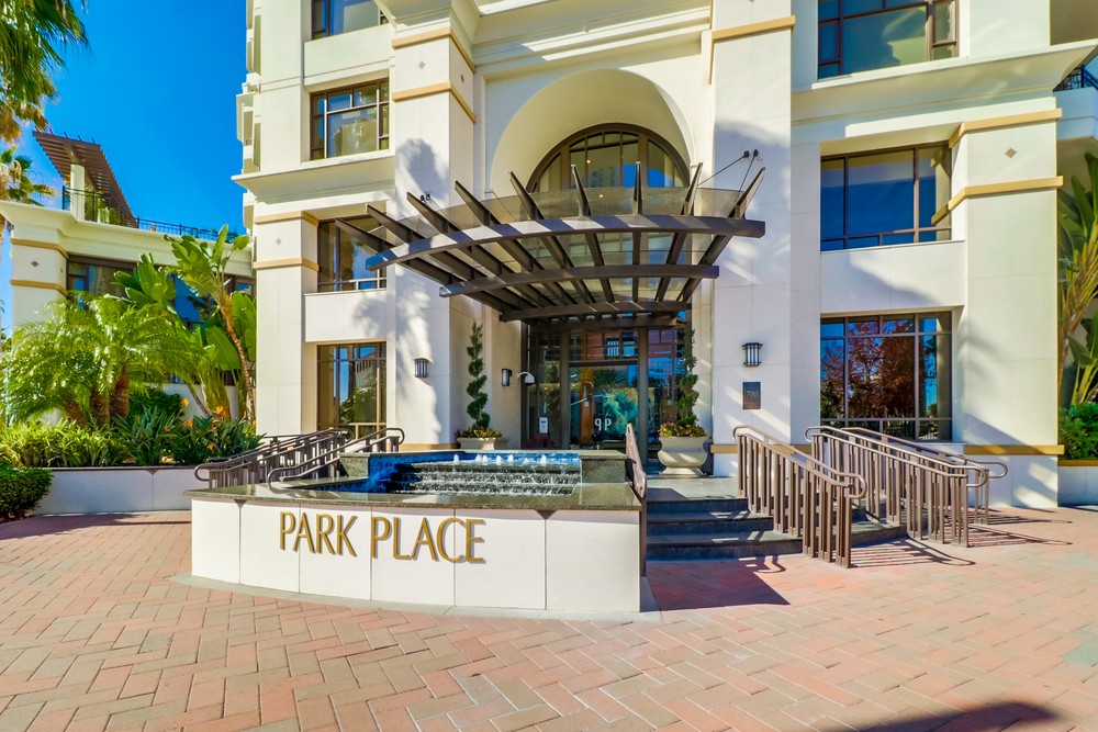 Virtual tour photo 4 of 61 for 700 W Harbor Dr UNIT 1505