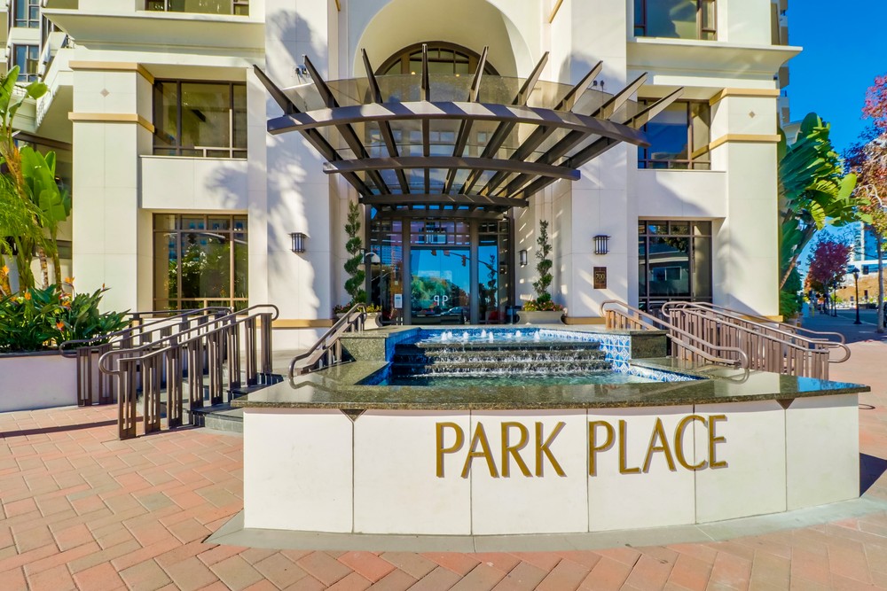 Virtual tour photo 5 of 61 for 700 W Harbor Dr UNIT 1505