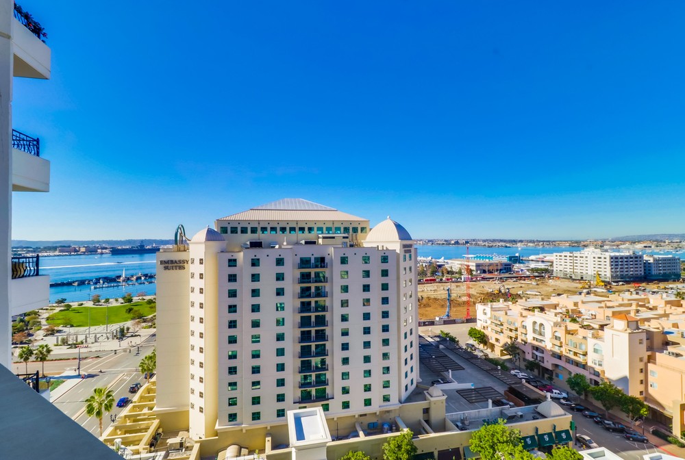 Virtual tour photo 34 of 61 for 700 W Harbor Dr UNIT 1505