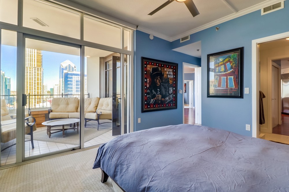 Virtual tour photo 40 of 61 for 700 W Harbor Dr UNIT 1505
