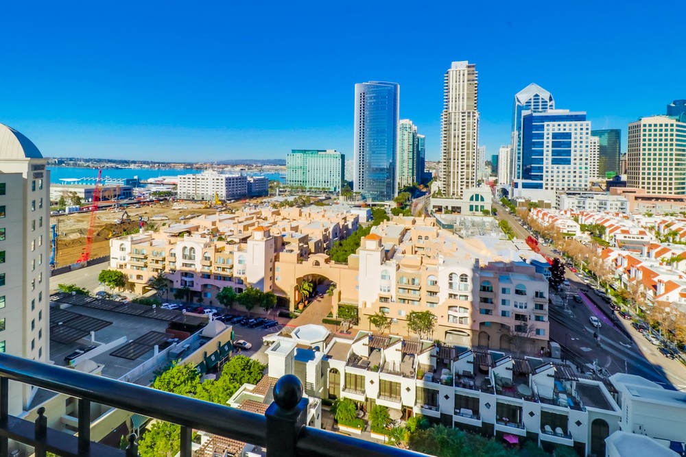 Virtual tour photo 46 of 61 for 700 W Harbor Dr UNIT 1505
