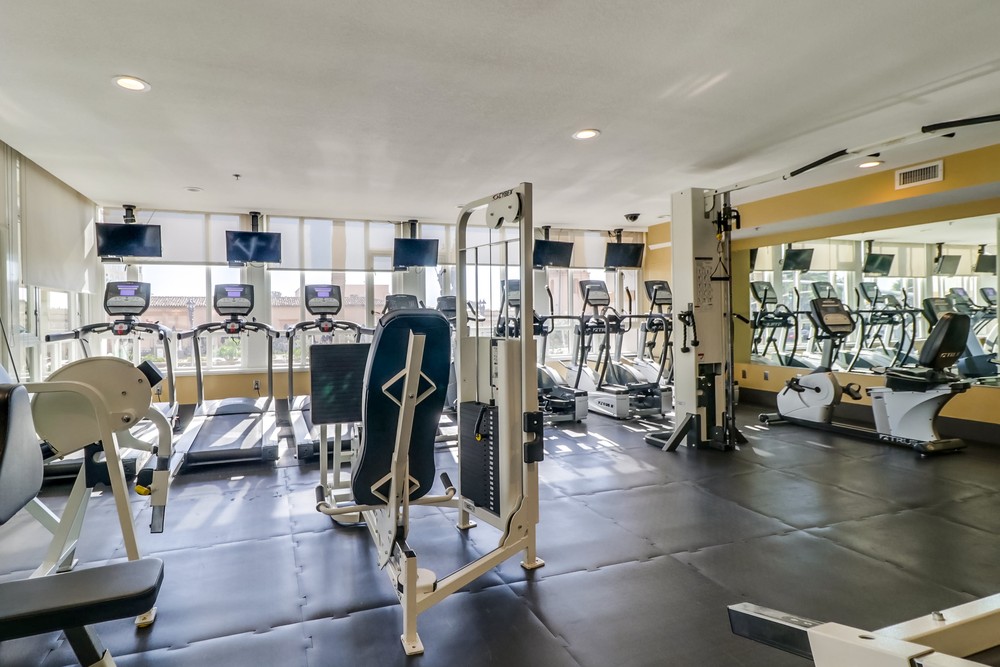 Virtual tour photo 49 of 61 for 700 W Harbor Dr UNIT 1505