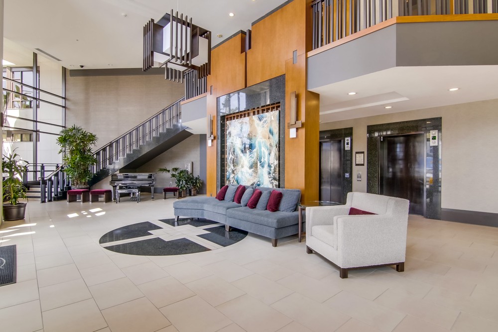 Virtual tour photo 7 of 75 for 700 W Harbor Dr