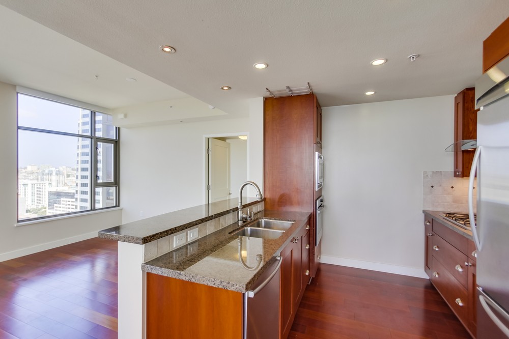 Virtual tour photo 12 of 56 for 700 West E Street #2803
