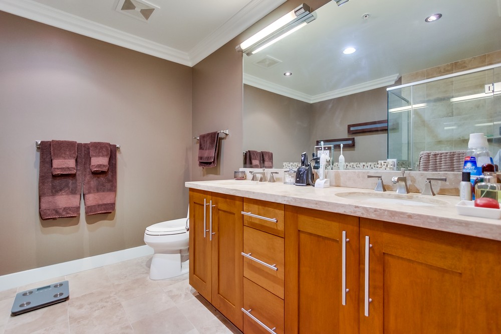 Virtual tour photo 23 of 45 for 700 West E Street #3701