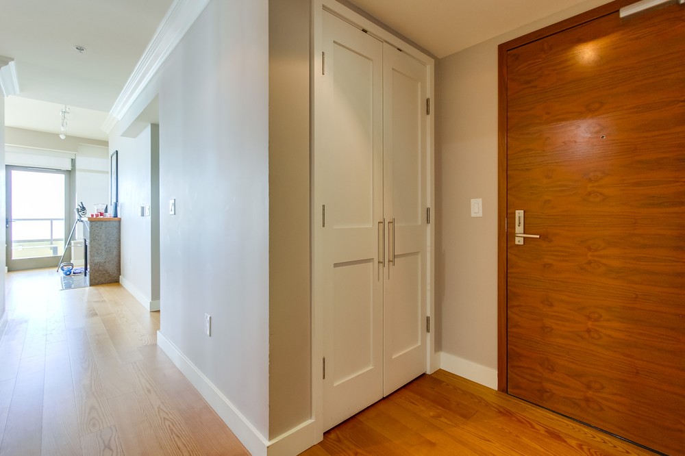 Virtual tour photo 34 of 45 for 700 West E Street #3701