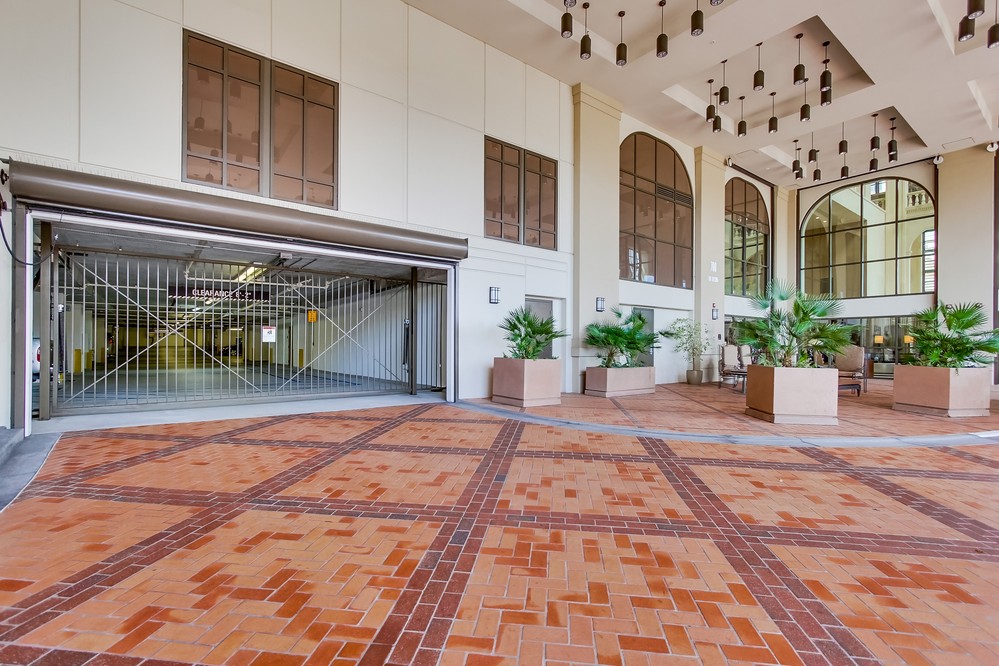 Virtual tour photo 42 of 45 for 700 West E Street #3701