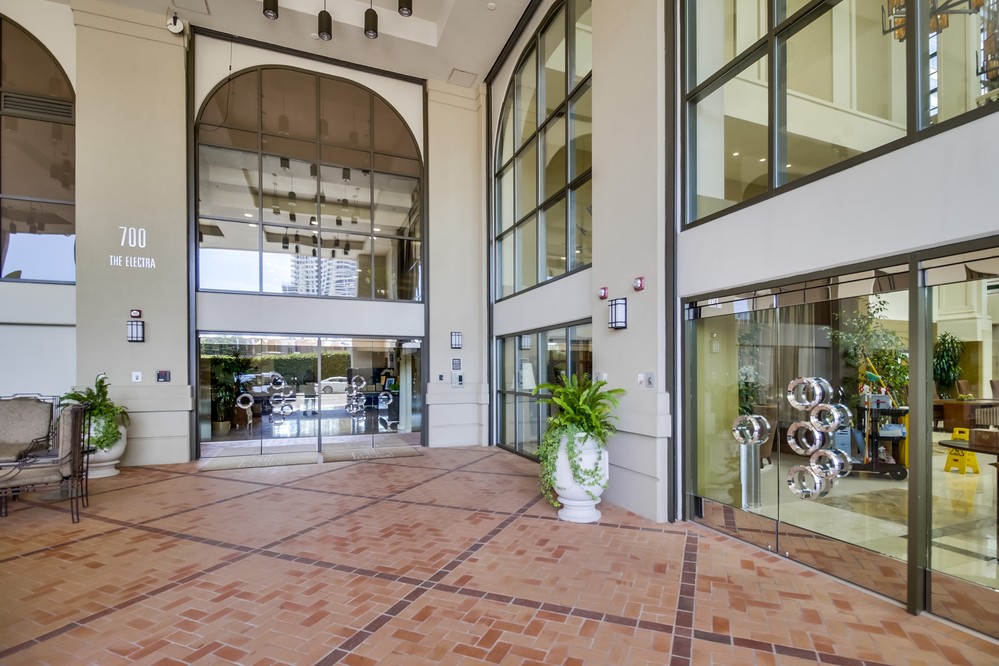 Virtual tour photo 4 of 47 for 700 West E Street #405