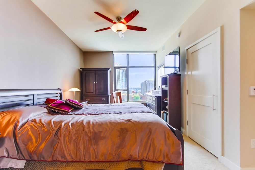 Virtual tour photo 18 of 30 for 700 West E Street #901