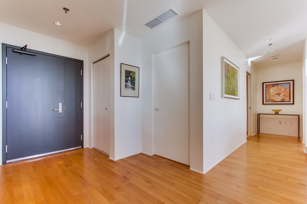 Virtual tour photo 3 of 52 for 700 West Harbor Drive #304