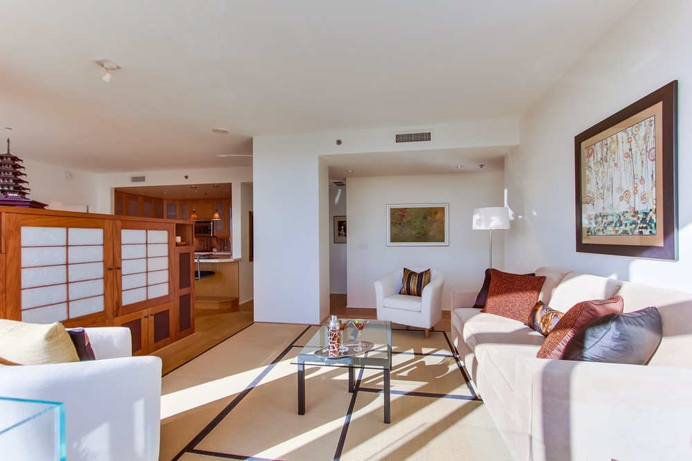Virtual tour photo 7 of 52 for 700 West Harbor Drive #304