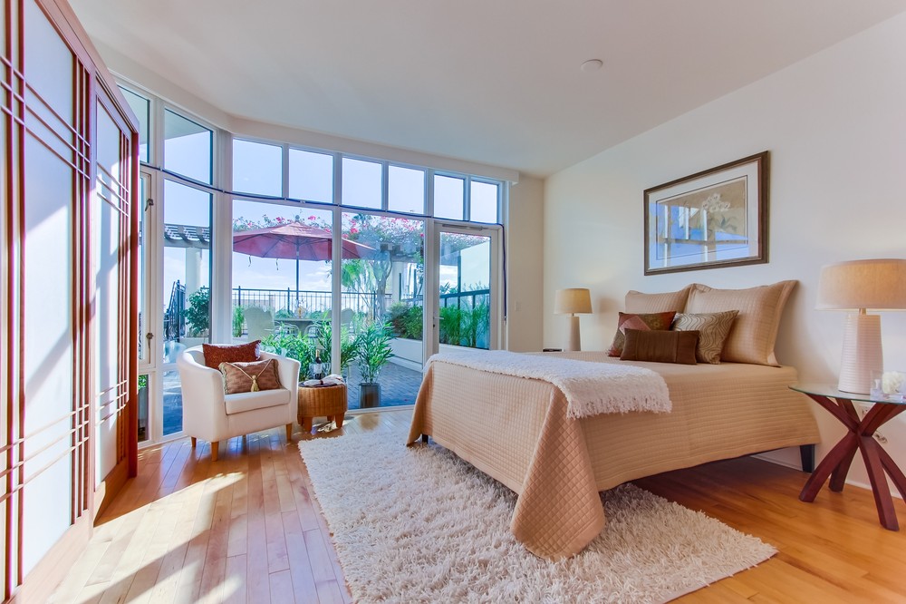 Virtual tour photo 17 of 52 for 700 West Harbor Drive #304