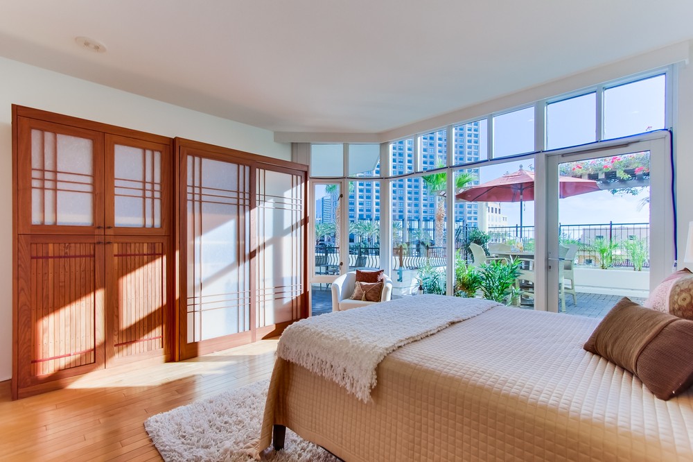 Virtual tour photo 18 of 52 for 700 West Harbor Drive #304