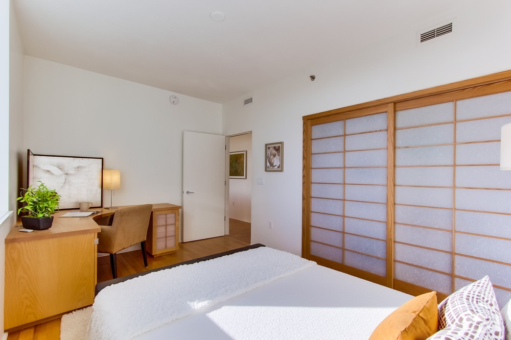 Virtual tour photo 23 of 52 for 700 West Harbor Drive #304