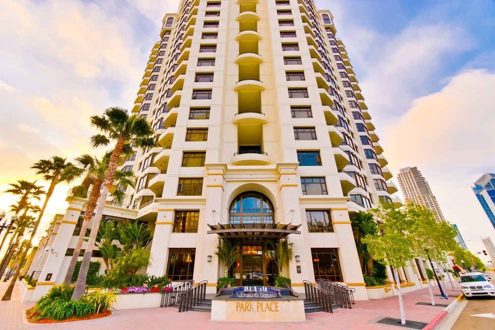 Virtual tour photo 37 of 52 for 700 West Harbor Drive #304