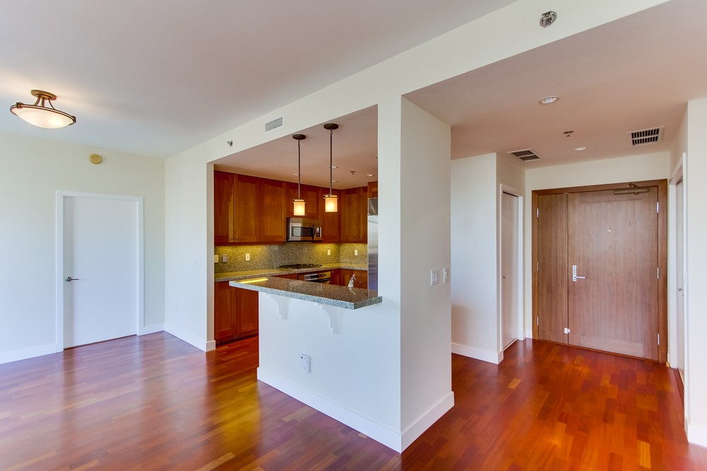Virtual tour photo 9 of 55 for 700 West Harbor Drive #902