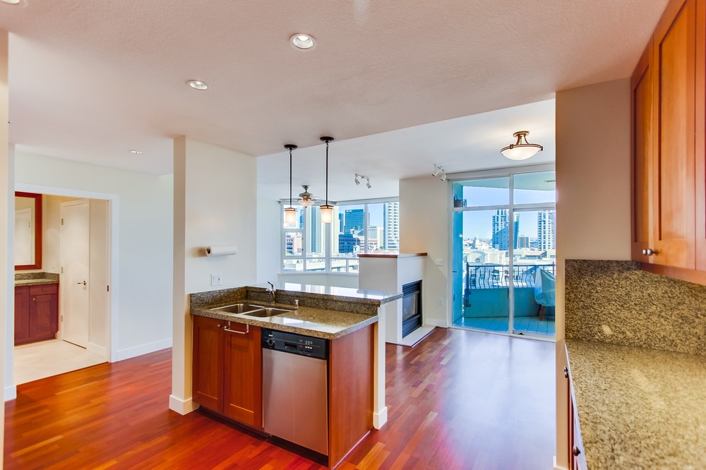 Virtual tour photo 12 of 55 for 700 West Harbor Drive #902