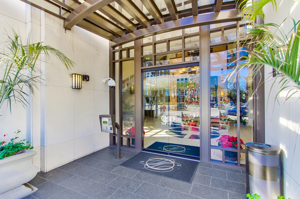 Virtual tour photo 46 of 55 for 700 West Harbor Drive #902