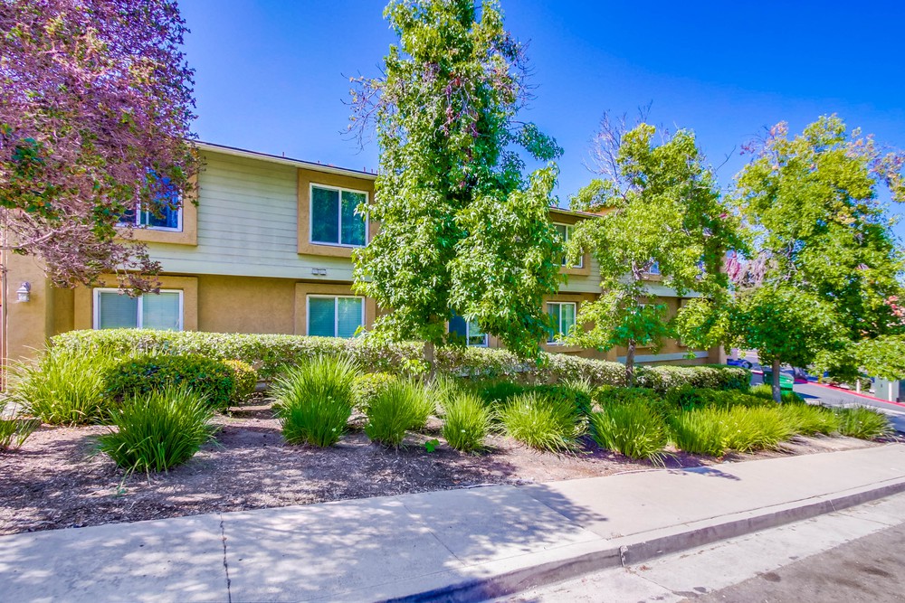 Virtual tour photo 3 of 38 for 7003 Saranac St