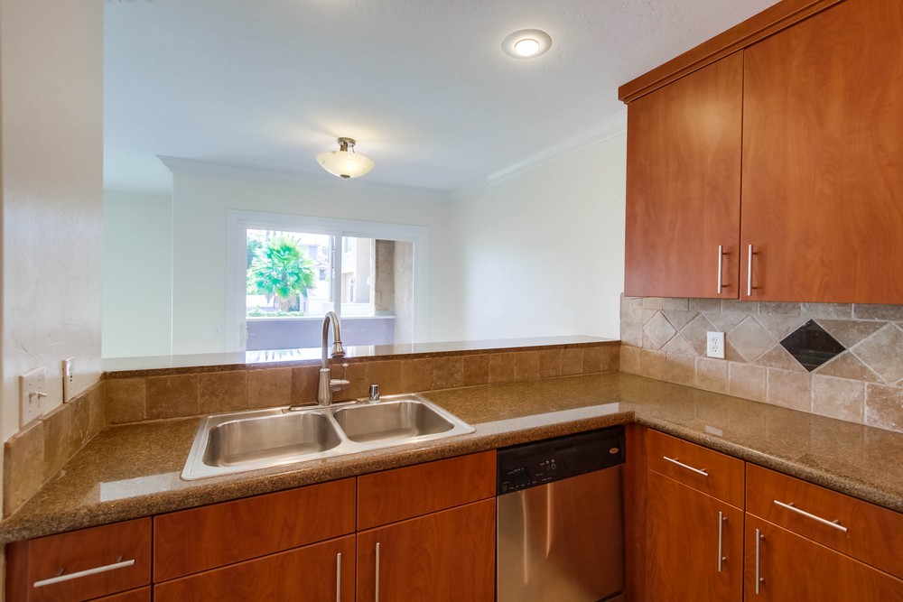 Virtual tour photo 22 of 38 for 7003 Saranac St