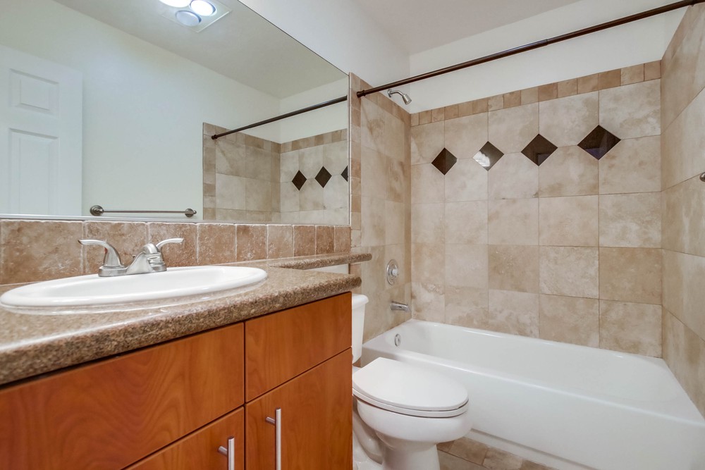 Virtual tour photo 25 of 38 for 7003 Saranac St