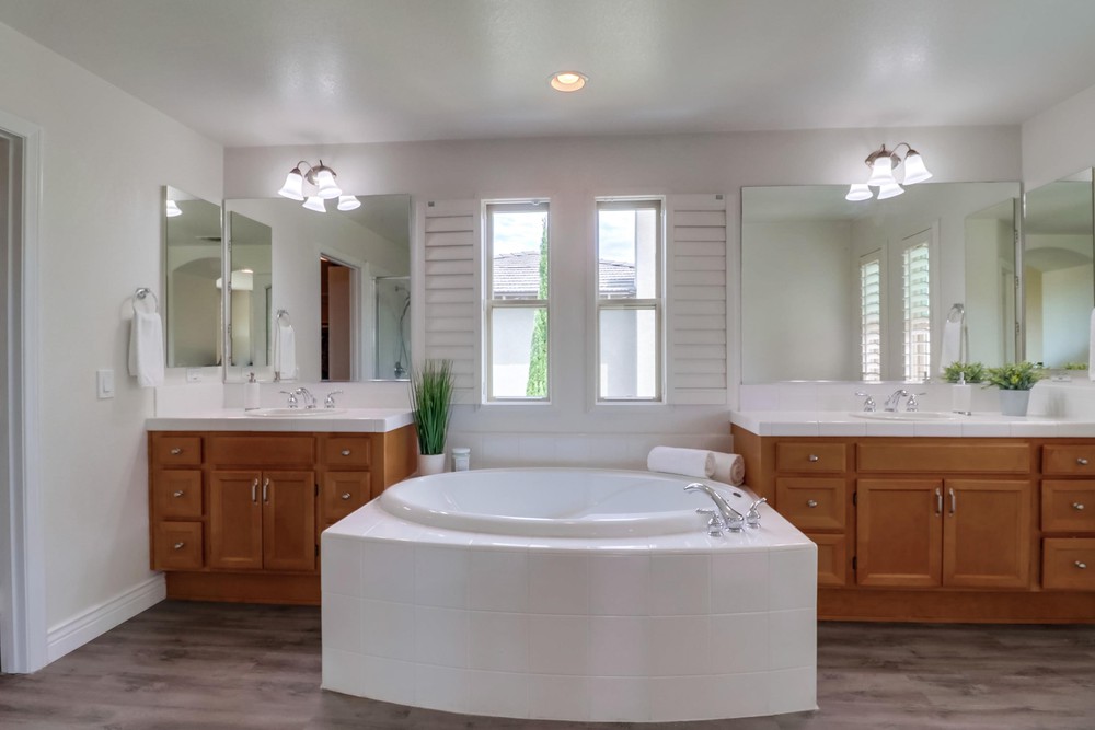 Virtual tour photo 41 of 84 for 7003 Sherbourne Ln