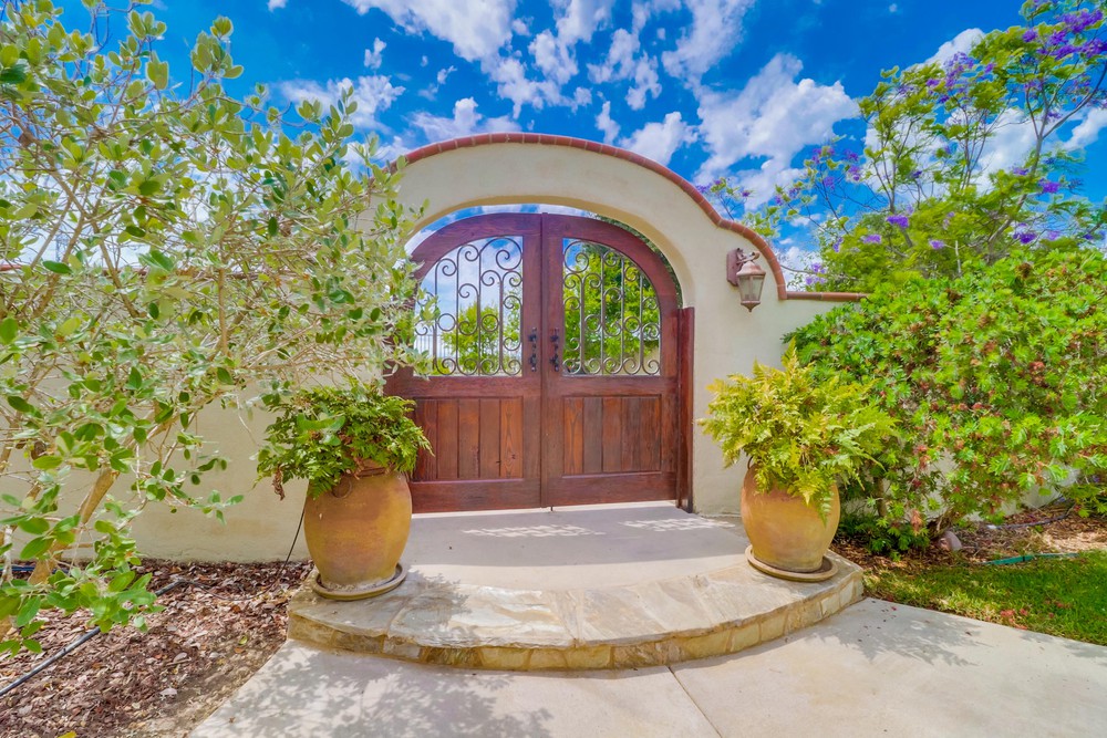 Virtual tour photo 72 of 84 for 7003 Sherbourne Ln