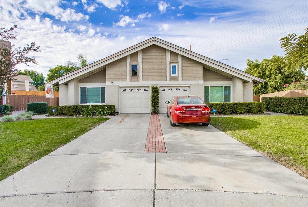 Virtual tour photo 3 of 48 for 7008 Deerhurst Ct