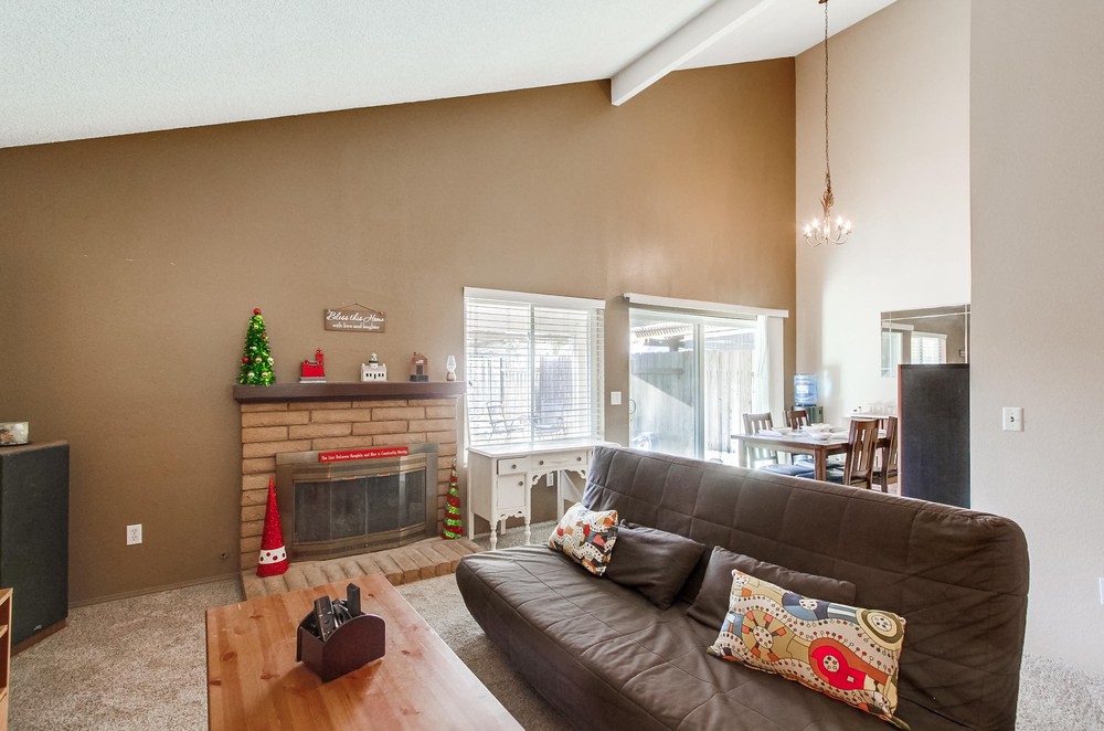 Virtual tour photo 9 of 48 for 7008 Deerhurst Ct