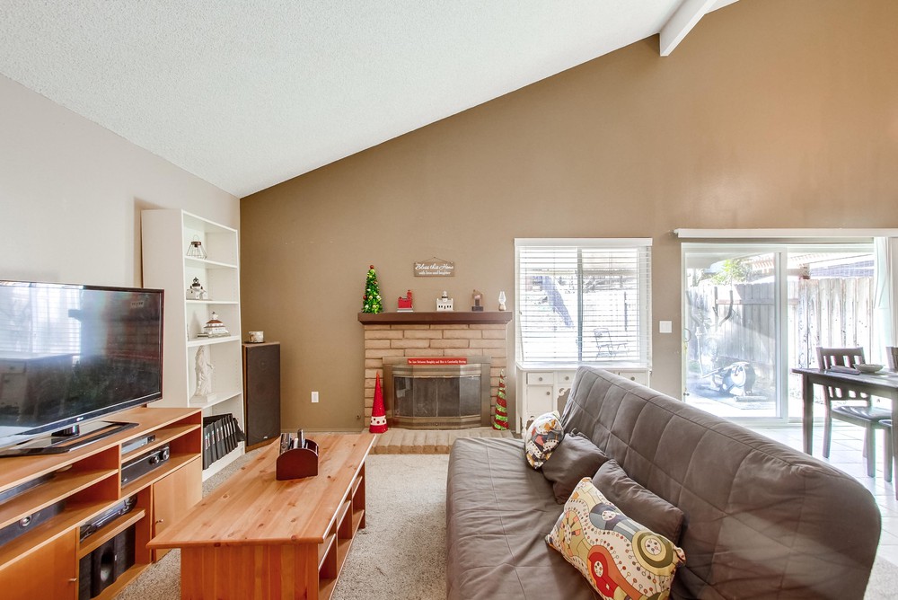 Virtual tour photo 10 of 48 for 7008 Deerhurst Ct